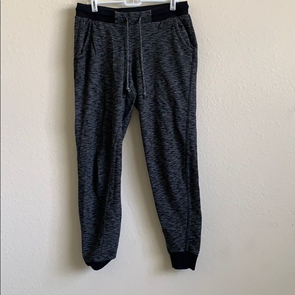 🔹4/$25 Black & gray sweatpants
